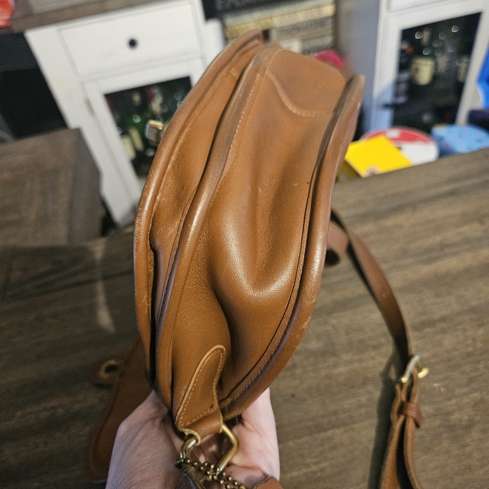 Coach 1990's Vintage British Tan Leather Sm Prairie Crossbody Bag 9954 - Picture 11 of 16